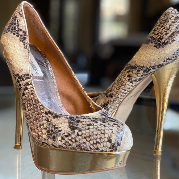 Steve Madden Shoes - Steve Madden Snakeskin Pumps Heels